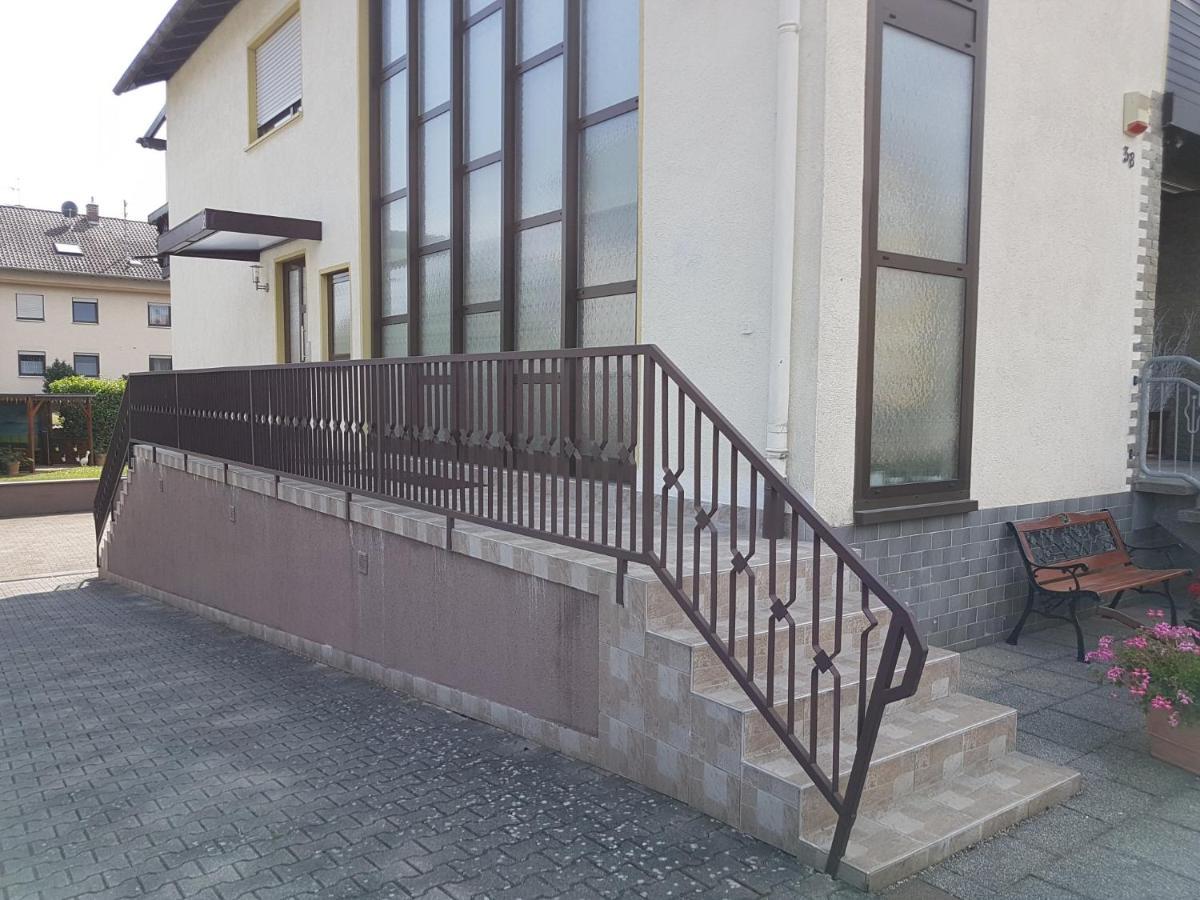 Ferienwohnung Keine Monteurvermietung Naehe Heidelberg Hockenheim Bds Anlage فيليبسبورغ المظهر الخارجي الصورة